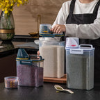 Plastic Cat Food Storage Tank with Measuring Cup, Moisture-proof Sealed Jar, Pet Supplies Container