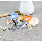 3pcs Mini Dollhouse Cat Litter Box Set – Miniature Pet Supplies with Shovel Accessories